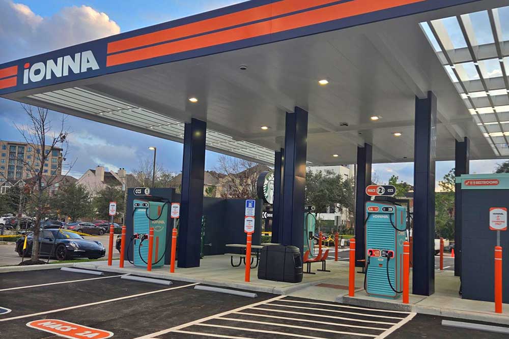 BMW, USA: BMW introduces discounted charging rates at Ionna network