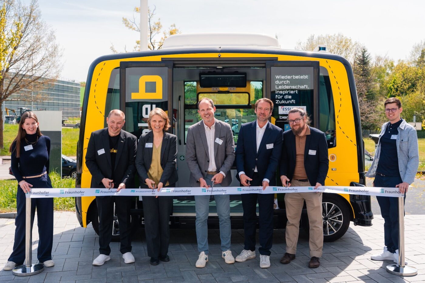 Autonomous ‘BumbleB’ shuttle begins campus trials in Stuttgart mobility project