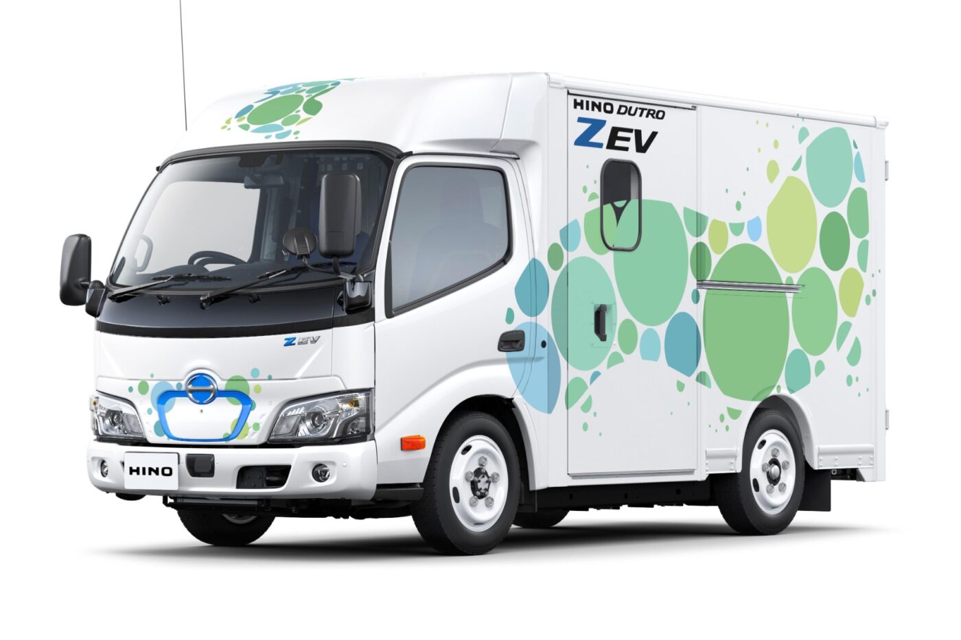 Fuso and Hino complete merger