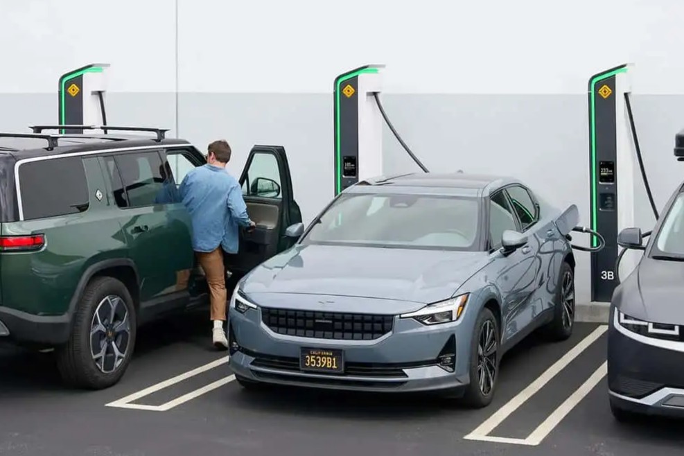 Rivian, Rivian Adventure Network announces fast charging milestone