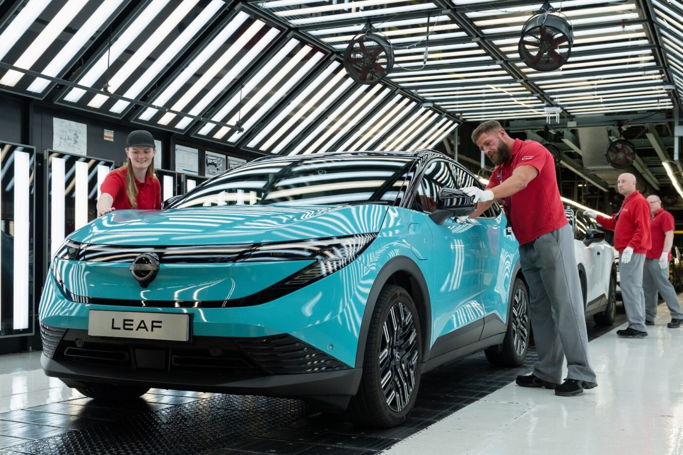 Nissan, Nissan Leaf, Nissan UK launches 52kWh version of the Leaf
