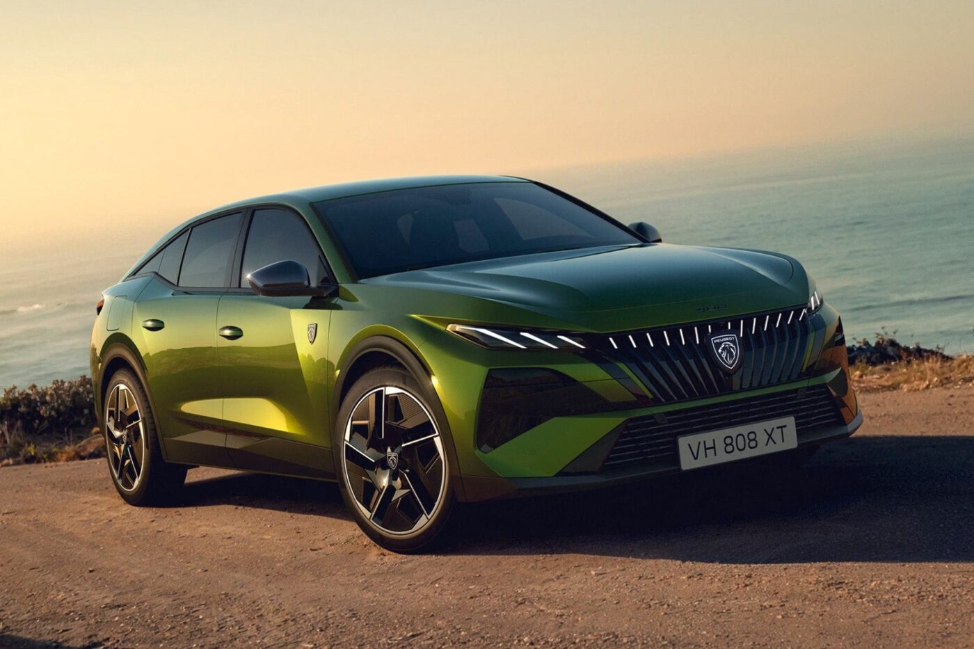 Peugeot, Peugeot opens UK order books for revised E-408