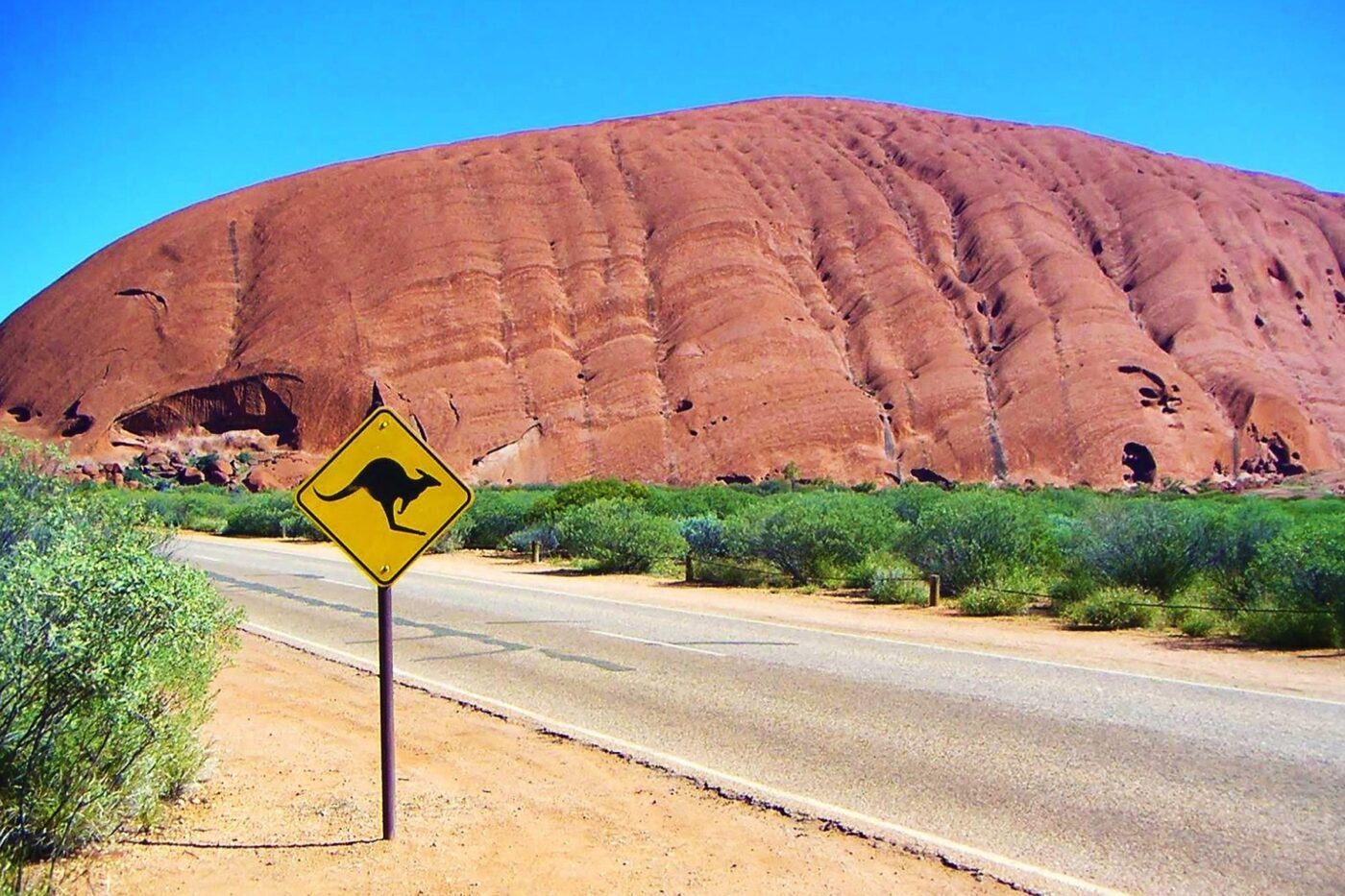Australia extends electric vehicle incentives