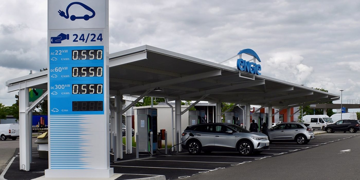 France targets 30,000 fast chargers for cars and trucks