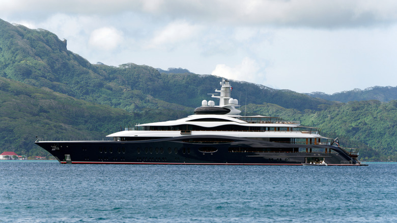Mark Zuckerberg Celebrates Over 7,000 Meta Firings By Bringing His Superyacht To Seattle