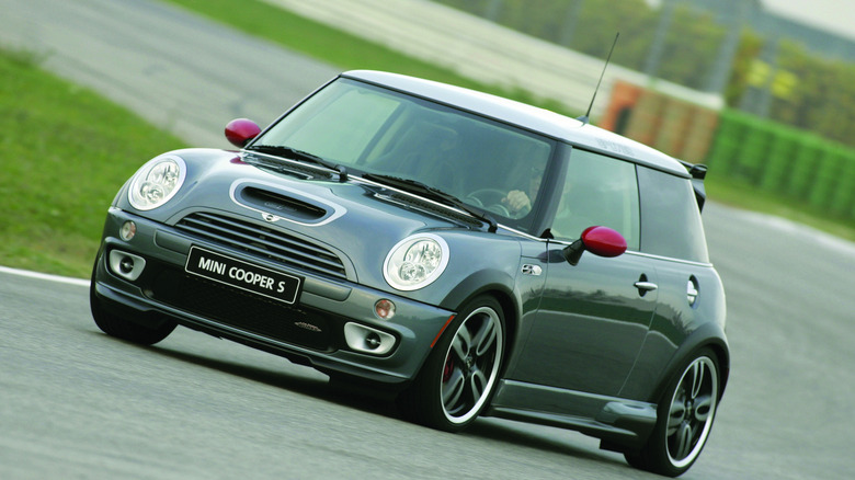 Mini Has Been Making Drivers Smile For 25 Years Today, And I'm So Glad