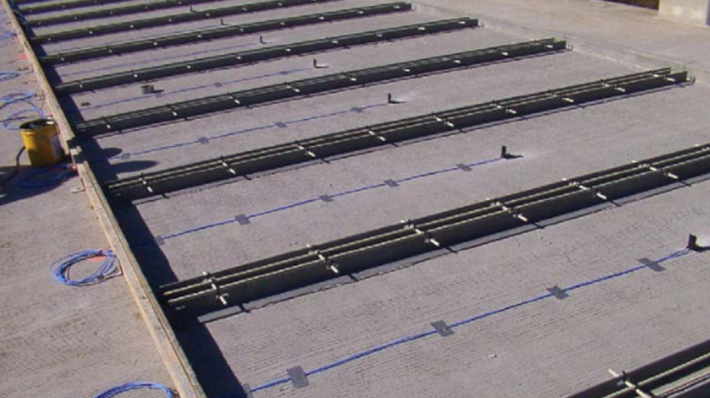 Nebraska Has An Electrically Conductive Bridge To Melt Snow, Why Doesn't Everyone Else?
