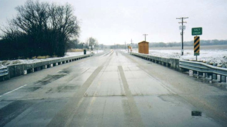 Nebraska Has An Electrically Conductive Bridge To Melt Snow, Why Doesn't Everyone Else?