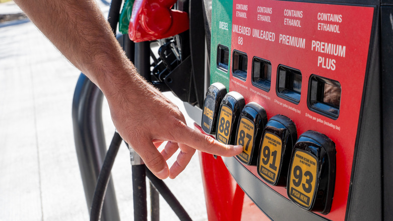 Desperate Trump Administration Moves To Make Cheaper Winter-Blend Gas Available Two Weeks Ahead Of Schedule
