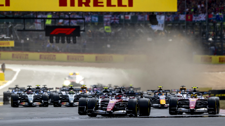 Here's How F1 Drivers Train To Handle G-Forces At High Speed