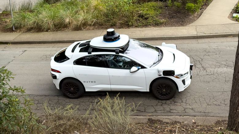 Burglary Suspect Makes A Clean Getaway In A Waymo