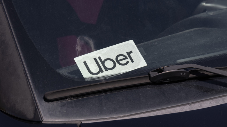 Slow-Running Houston Cops Flag Down Uber To Help Chase Suspect They Lost, And He Still Got Away