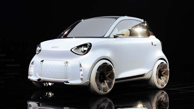 Smart Pushes Out #2 Concept Previewing Next-Gen Fortwo