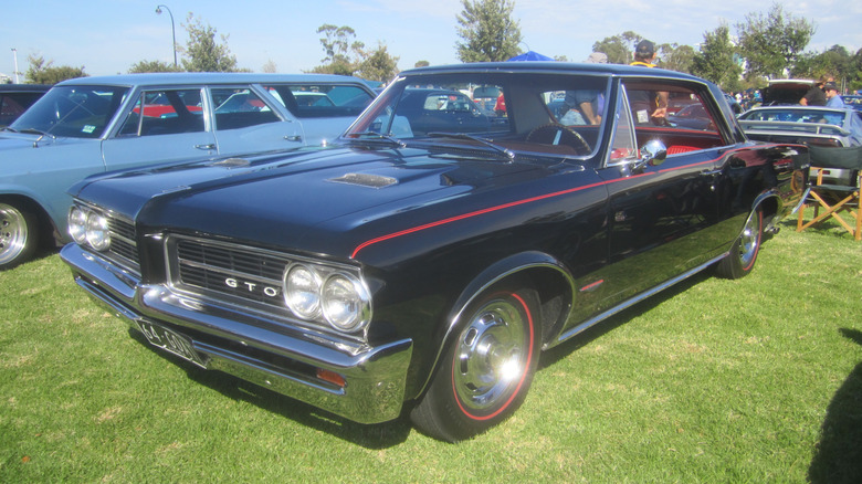The Time Pontiac Sent A Ringer To Journalists