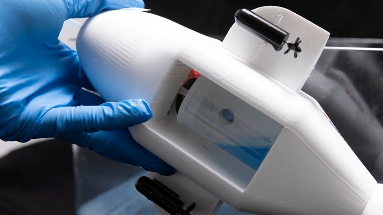 This Adorable Minibot Could Be The Future Of Cleaning Oil Spills More Effectively