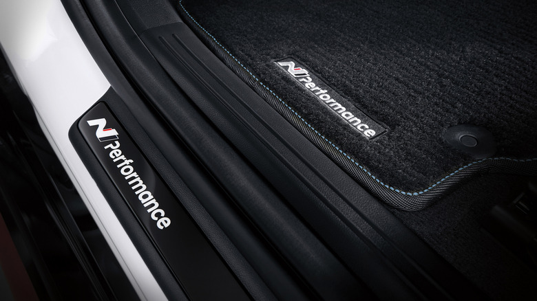 Track-Ready Hyundai Elantra N TCR Is Over $7,500 Cheaper Than A Honda Civic Type R