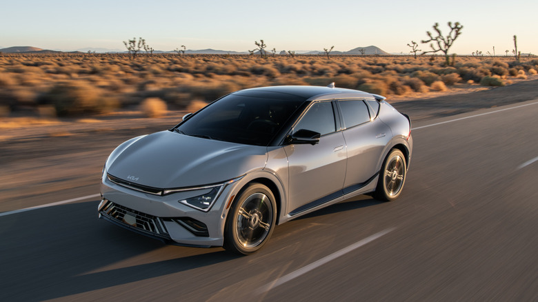 Uber Wants To Slip Its Drivers A Cool $4,000 To Switch To EVs