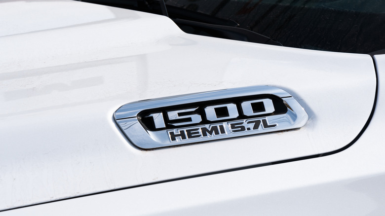 What Are The Differences Between Pre-Eagle And Eagle Hemi Engines?