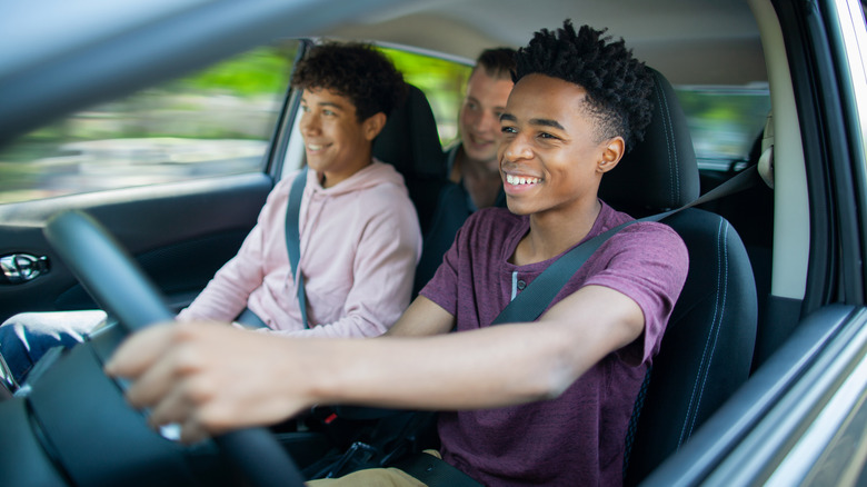 Who Typically Pays Higher Car Insurance Premiums, Young People Or Old People?