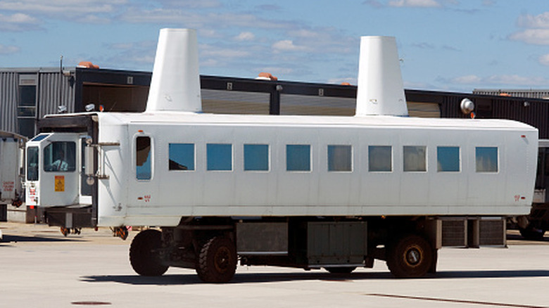 Why Safety Could Spell Doom For Dulles' Airport Mobile Lounge