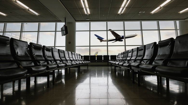 With 12,000 Flights Canceled In May Already, We've Got Bad News About Your Summer Vacation