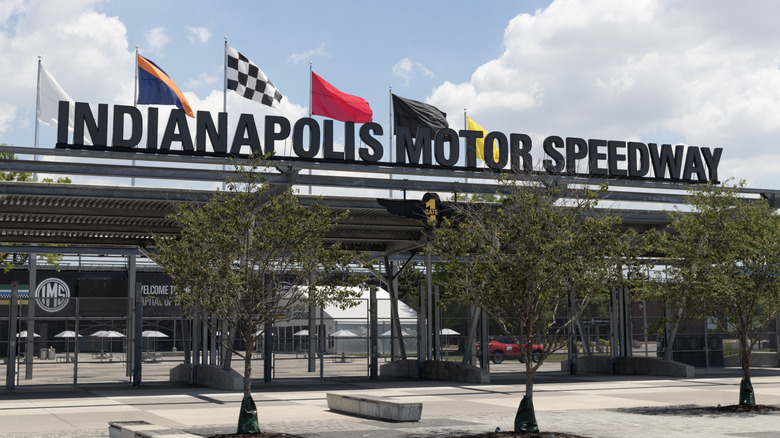You're In Charge Of IndyCar For A Day, How Do You Beat F1 At Their Own Game?