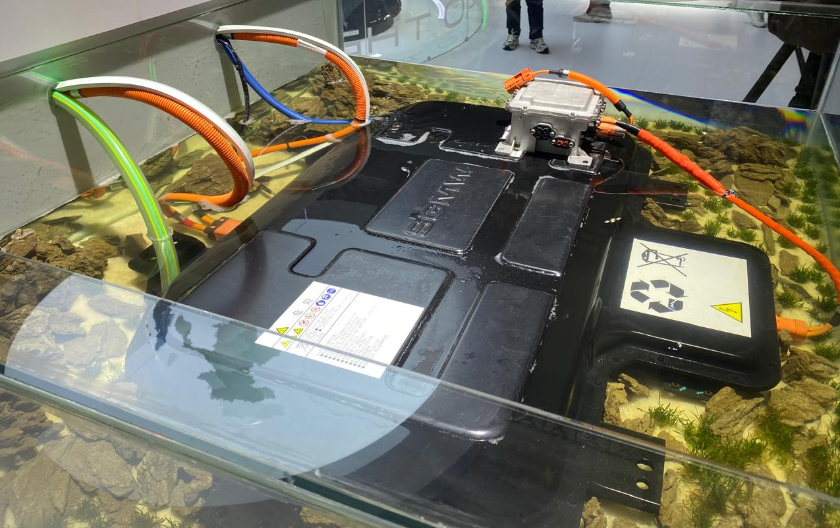 Terbongkar Strategi Jitu Wuling, Baterai BinguoEV Bergaransi Seumur Hidup, Calon Pembeli Langsung Merapat