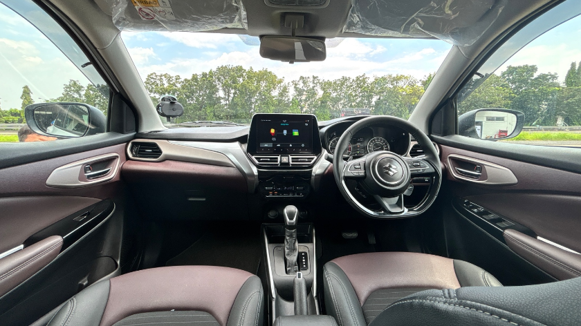 Suzuki Fronx Tampil Menawan di Interior, Banyak Tombol Fiturnya!