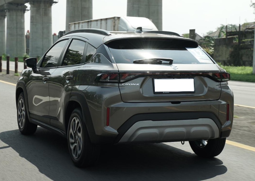 Pakai Mesin Hybrid SHVS, Suzuki Fronx Enteng Digeber di Ciwidey Bandung