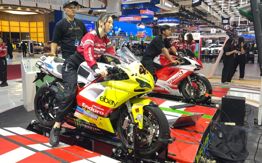 Ikut Games di Booth Pertamina di GIIAS 2025. Bisa Ketemu Pembalap Pertamina Enduro VR46 Racing Fabio Di Giannantonio
