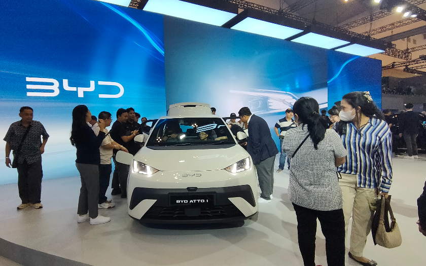 Masih 7 Hari Lagi, Mobil Listrik Wuling, Chery, MG dan Hyundai Banting Harga Hingga Ratusan Juta di GIIAS 2025