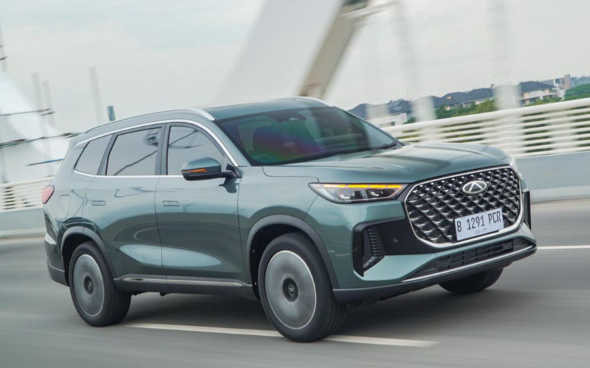 Gelar Ganda untuk Chery Tiggo 8, Sukses Gondol Car of The Year dan Hybrid Hero di Inggris