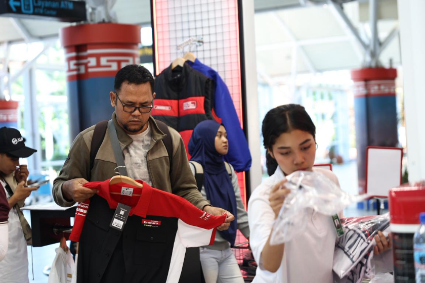 Tiba di Bandara Lombok Praya, Langsung Temukan Merchandise dan Atmosfer MotoGP