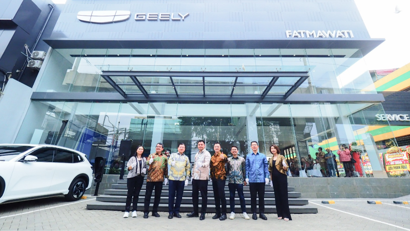 Gelly Indonesia Resmikan Dealer Premium Baru di Fatmawati Jaksel