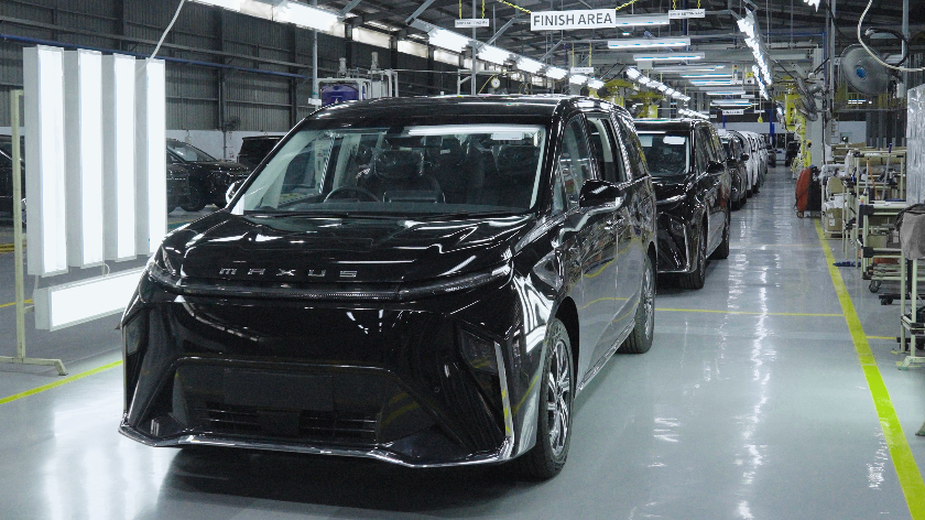 Maxus Indonesia Serahkan Unit Mifa 7 &amp; 9 ke Konsumen, Produksi Lokal TKDN 40 Persen