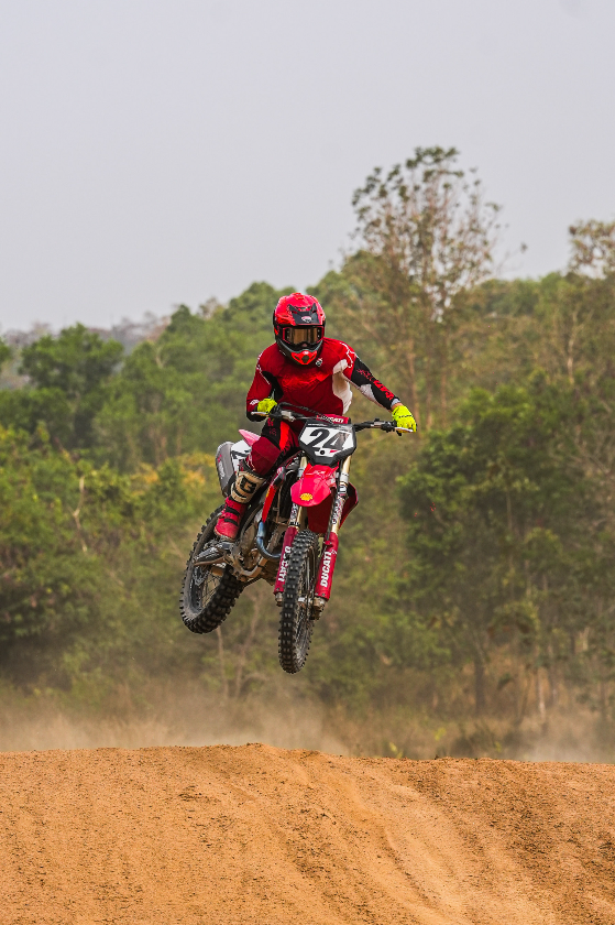 Dua Pembalap Ducati MX Team Indonesia Bersiap di Balapan Thailand Seri Perdana 2026