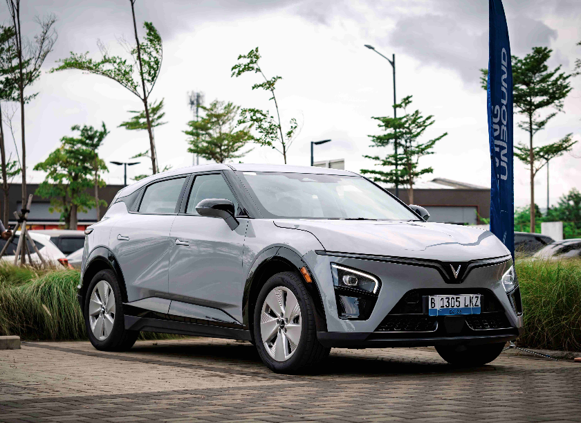 Vingroup Hadirkan Solusi Hemat Berkendara di Era Kenaikan Harga BBM