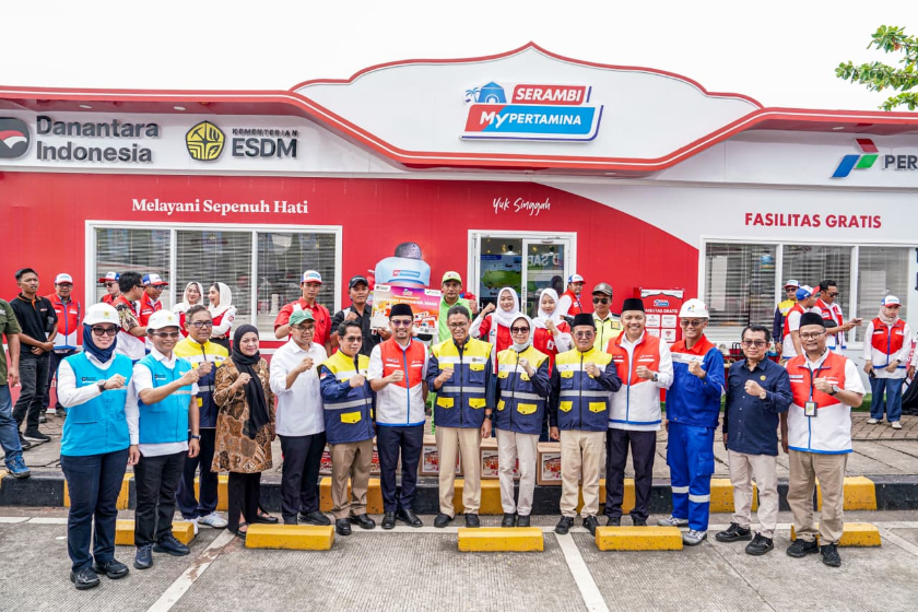 Kunjungi Rest Area Batang-Semarang, Wamen ESDM Jamin Stok BBM Mudik Terkendali