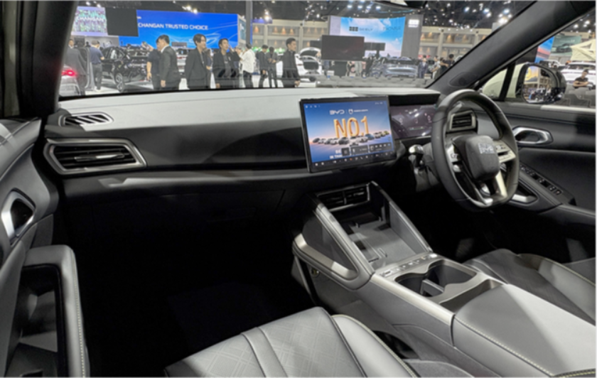 Ganteng Maksimal, Intip Penampakan BYD Atto 2 di BIMS 2026, Cocok Masuk Indonesia?