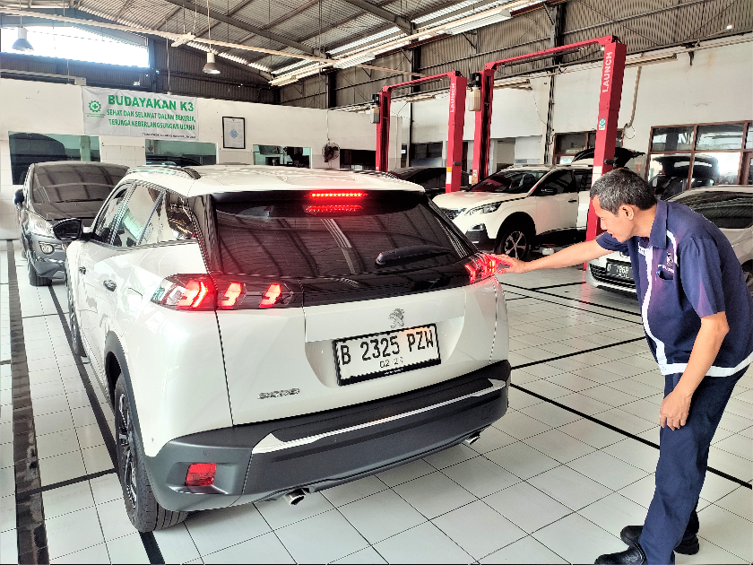 Jangan Asal Nyala, Ini Fungsi Lampu dan Sinyal Kendaraan yang Wajib Diketahui