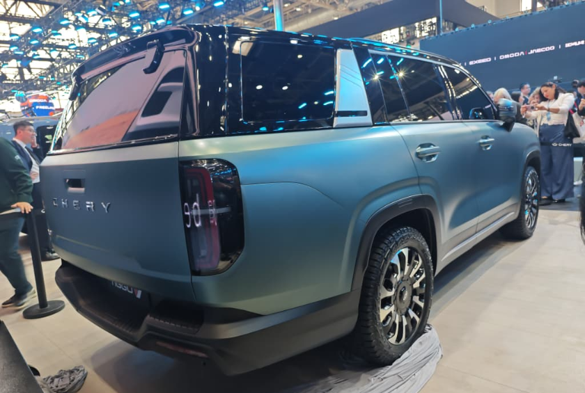 Chery Tiggo V, SUV Rasa MPV dengan Fungsi Pick-Up