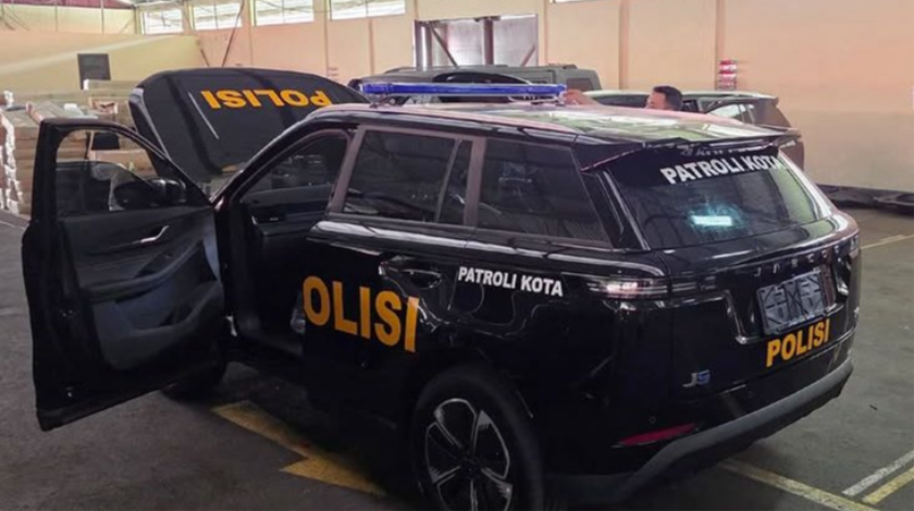 Jaecoo J5 EV Dipakai Patroli Jajaran Kepolisian Surabaya, Ini Penampakannya