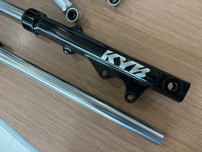 Sokbreker  KYB Premium, Solusi Yamaha RX-King Ingin Upgrade Suspensi Tapi Tampil Klasik