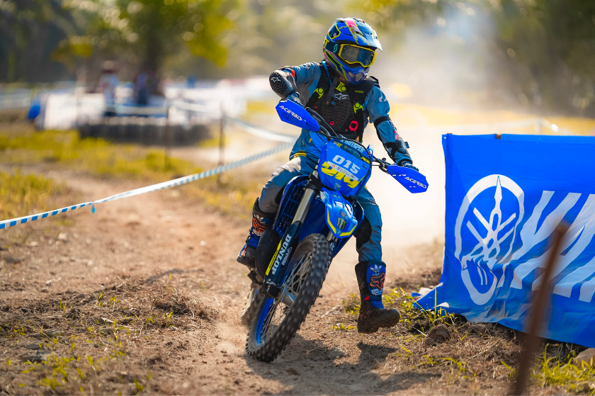 Yamaha Enduro Challenge, Aksi Seru Kelas WR155R Pro dan YZ Series di Night Race Patih Gumantar