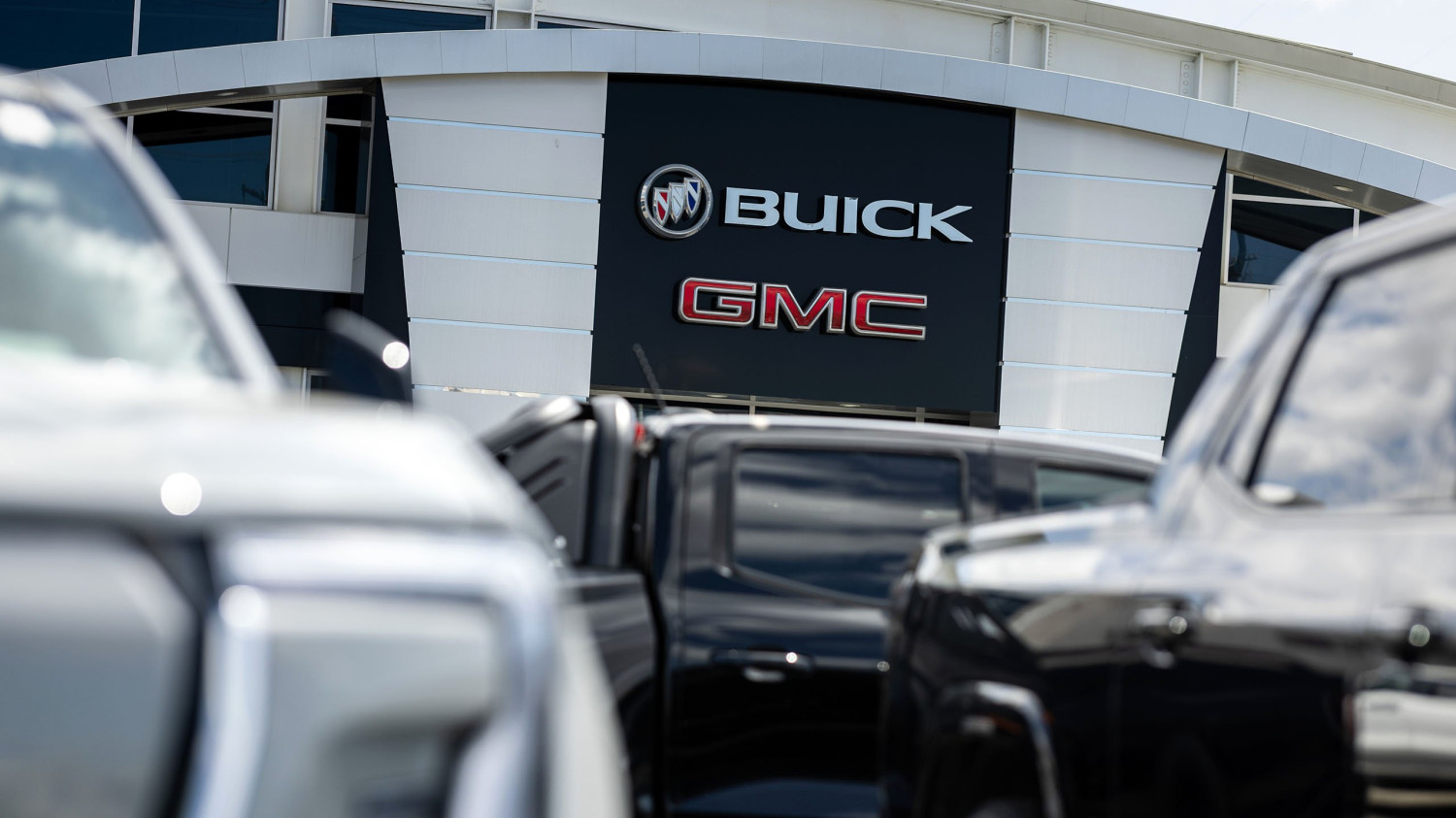 A GMC Dealer Sold 99% of Its Cars. GM Still Calls It a Failure and Won’t Send More