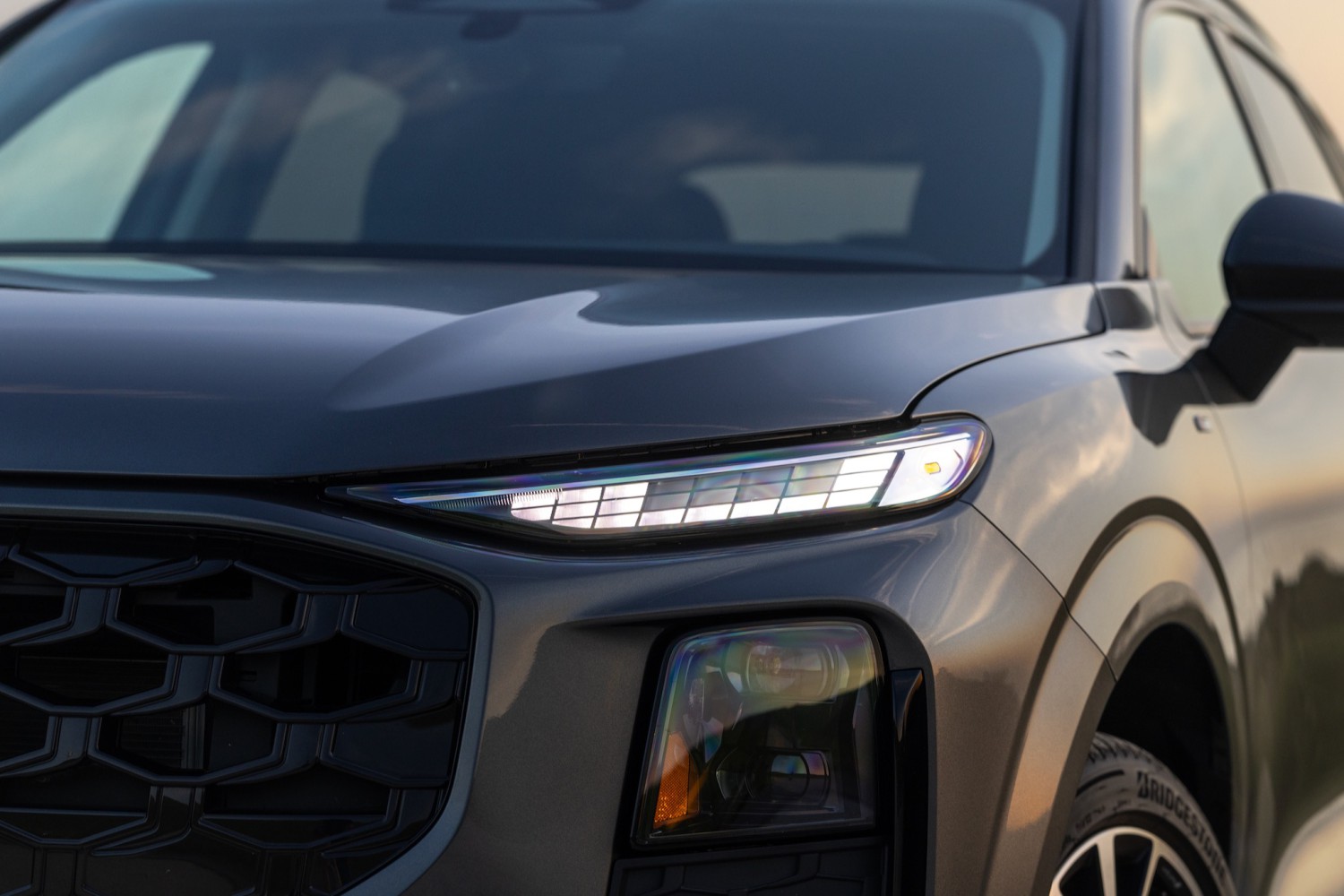 It’s Not Just You: Six of 10 Drivers Say Headlight Glare Is a Problem