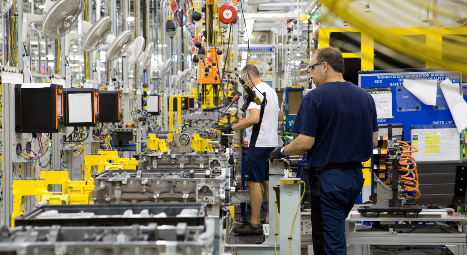 GM, GM’s Spending $505M To Build Next-Gen V8 Engines in Canada