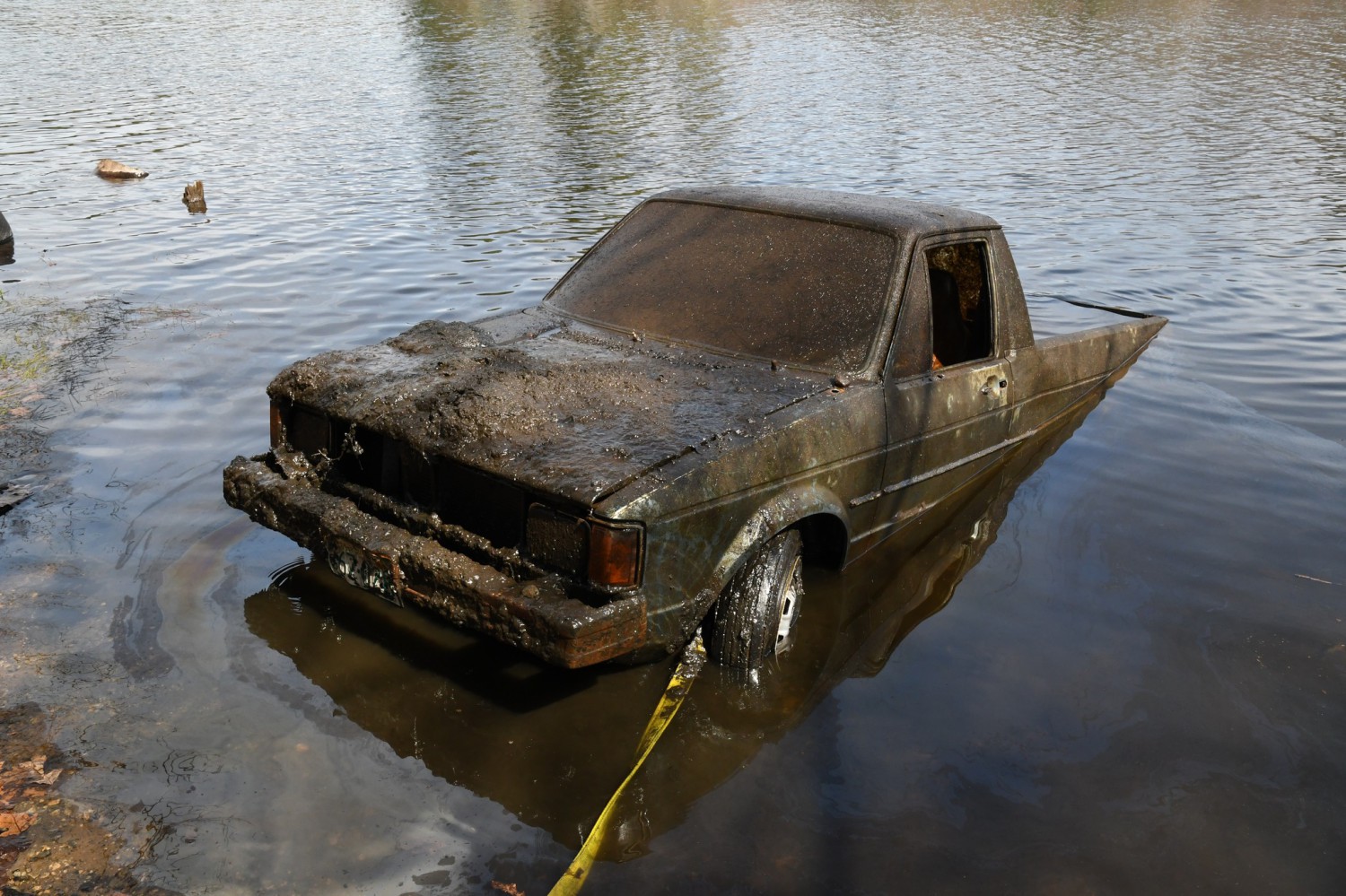 VW Lost in Lake Since 1982 Shows Up on Some Guy’s Fish Finder