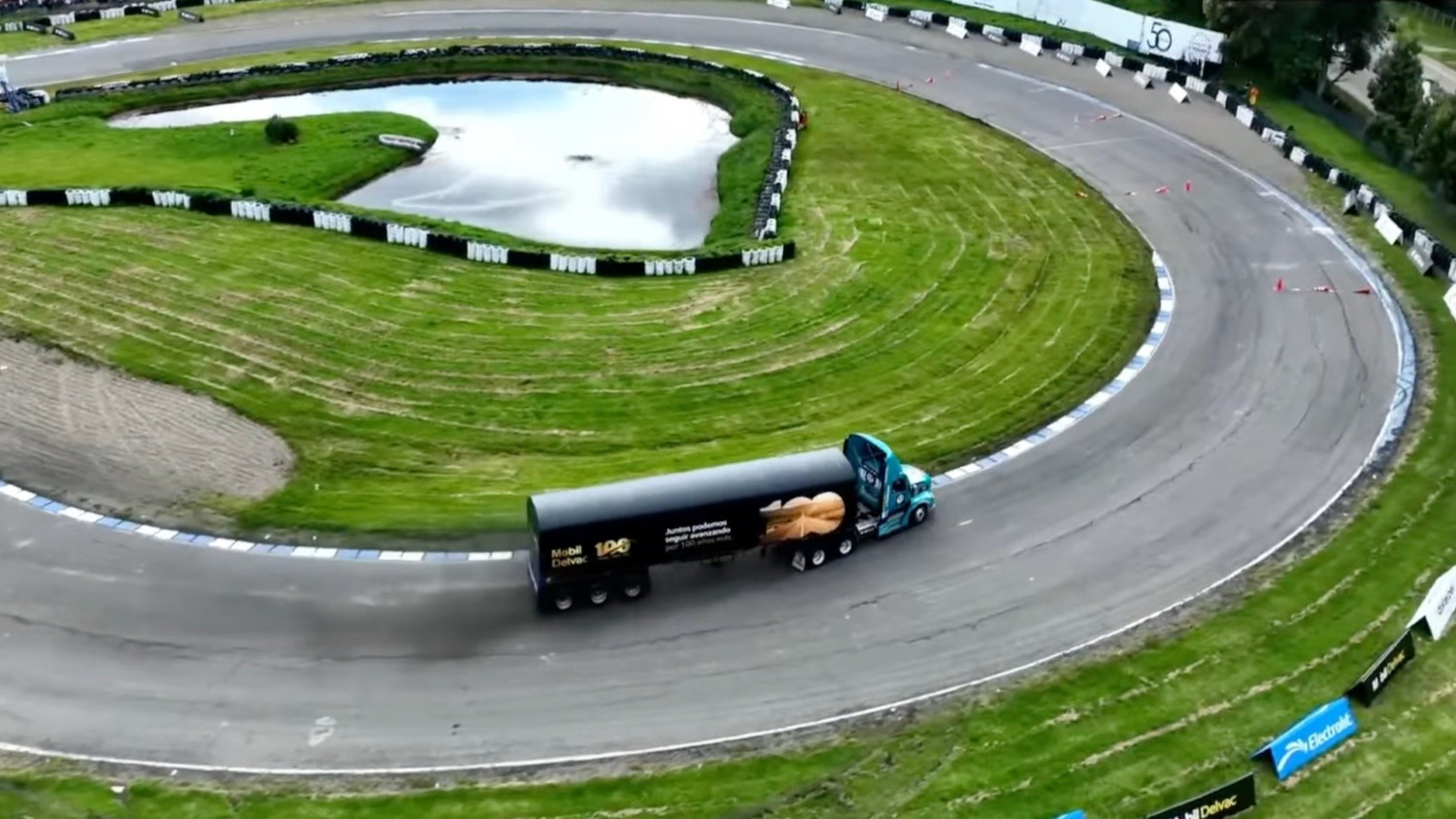Insane Semi-Truck Racing Event Has Trailer-On Time Attack