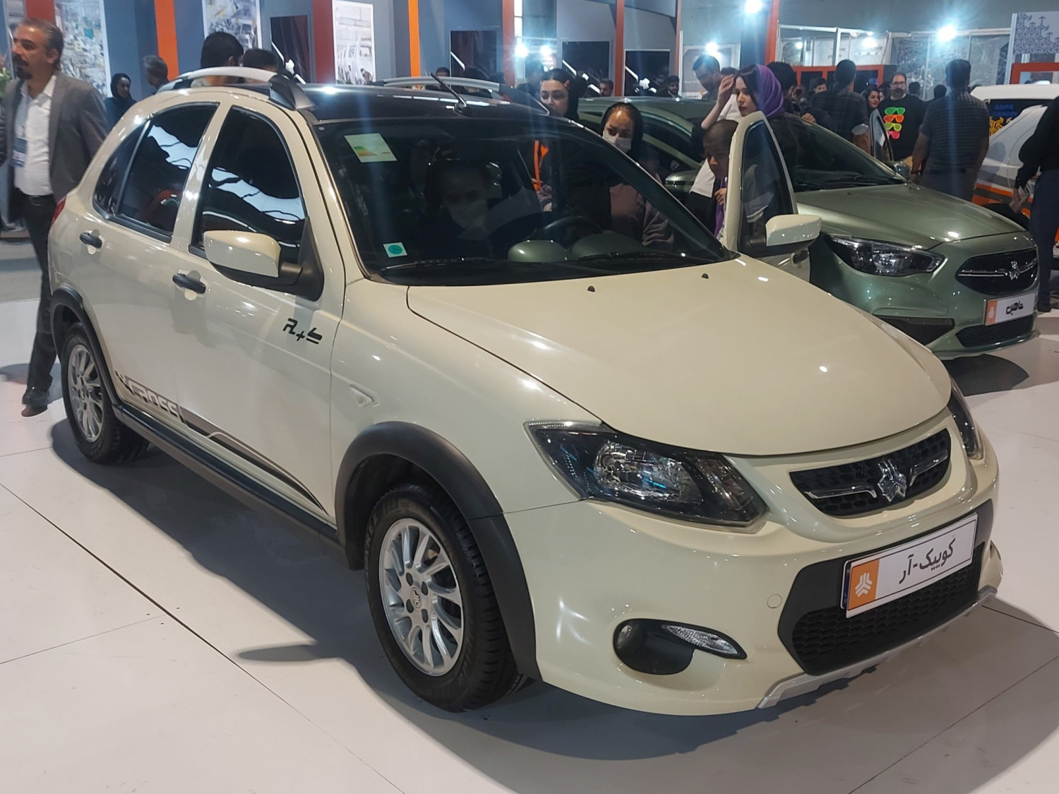 In Iran’s Dystopian Auto Market, a New Car Can Be $4,300—but You Have To Win the Chance To Buy It